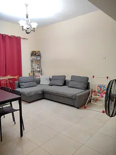 One bedroom hall would like to share with 1 or 2 people