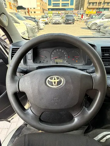 2014 Toyota HIACE 照片 6