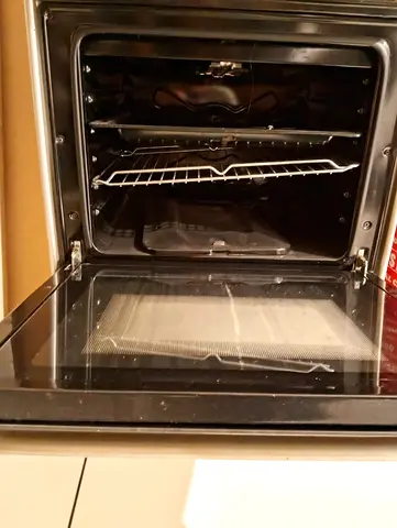 Built-in Electric Oven in Good Working Condition