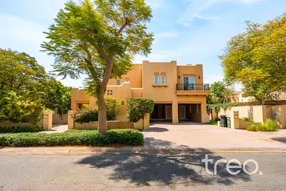 Type 17 | Great Location | Vacant