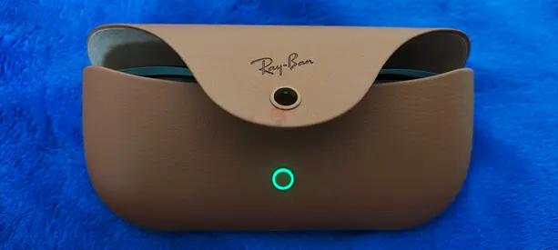 Ray-Ban Meta Smart way farer Gen 2 green TRANSITION Glasses with Charging Case