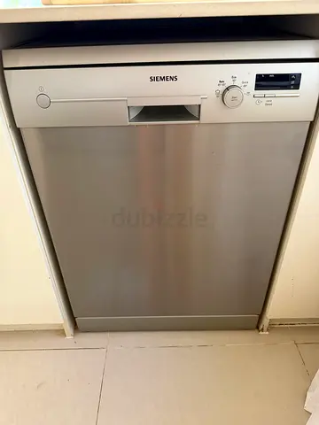 Siemens built-in stainless steel dishwasher - good working condition