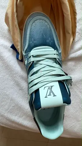 LV Shose 5000 dh