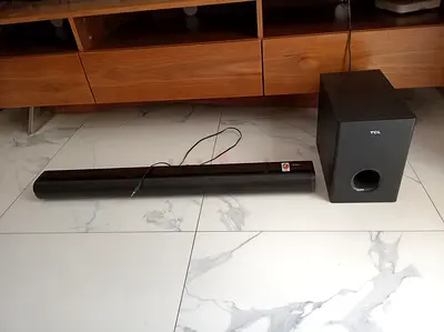TCL soundbar with wireless subwoofer - good working condition