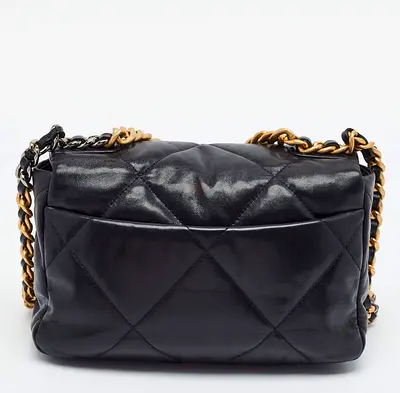 Chanel 19 Medium Flap Bag – Black (2020)