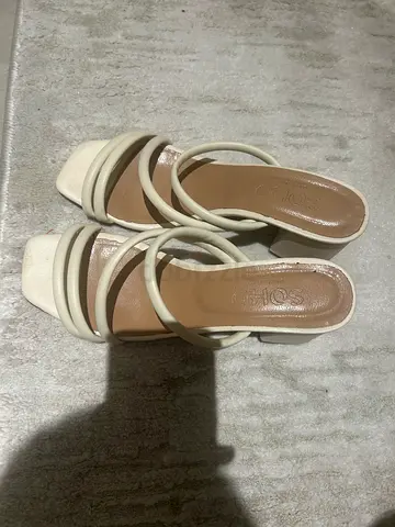 White strappy block-heel sandals, size unknown - gently used