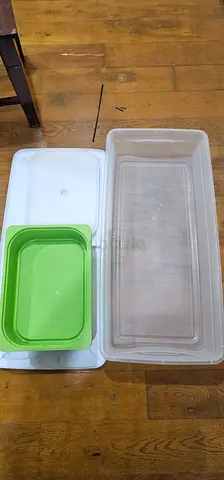Plastic containers