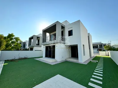 Spacious 3BR Villa | Large Plot | Unfurnished