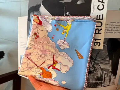 Hermes silk scarf 90*90cm authentic