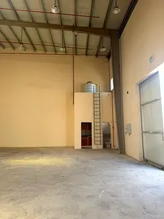 4500 sqrft warehouse