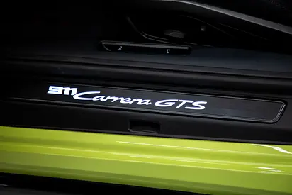 2025 Porsche 911 — миниатюра 12