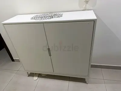 Shoe cabinet