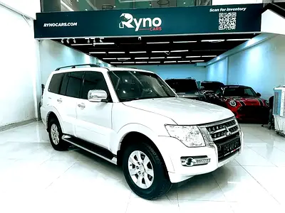 AED 1,250 // 20%DP // 2017 Mitsubishi Pajero GLS Top Line 3.5L V6