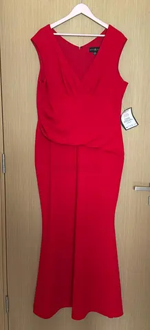 Red Sleeveless Formal Midi Dress - Size Tag Attached