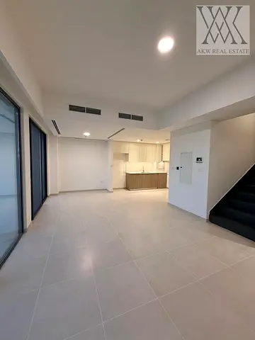 Spacious 3BR + Maid On Golden Beach | Central Park | Single Row | High ROI