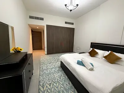 NEAR METRO EXECUTIVE BACHELOR ROOM FOR RENT