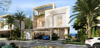 Spacious Waterfront Villa | Freehold