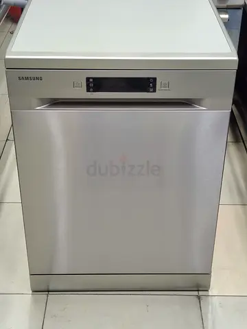 Samsung freestanding stainless steel dishwasher - good condition