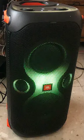 JBL party box 110