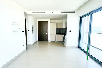 HIGH FLOOR | SPACIOUS 2BHK | OPEN-PLAN LAYOUT