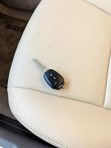 2020 Toyota PRADO — миниатюра 16