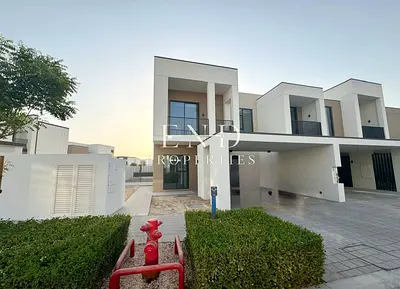 Corner Unit | Large Plot | Best Location | Vacant