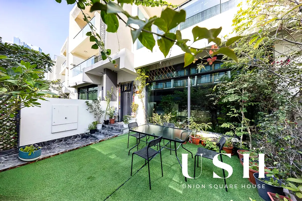Genuine Resale | Vacant | With Lift | Vastu | Well Maintained