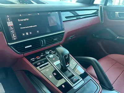 2019 Porsche CAYENNE — миниатюра 16