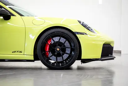 2025 Porsche 911 — миниатюра 18