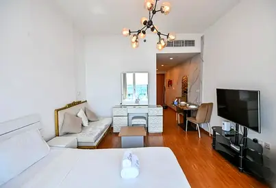 BRIGHT APARTMENT | PRIME LOCATION | SPACIOUS