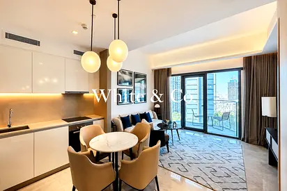 Luxury Living | Iconic Waterfront | 1 bed