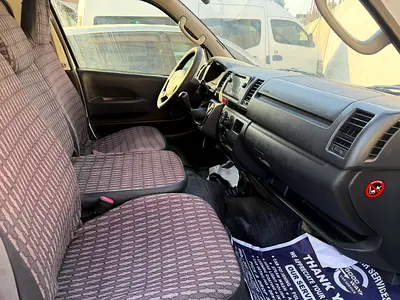 2015 Toyota HIACE 照片 6