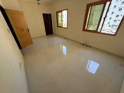 جمل الشقق وأفضل الأسعار للإيجار السنوي في واحدة من أفضل مناطق عجمان، بالقرب من دوار السفينة وعلى مقربة من جميع الخدمات والمرافق، مع سهولة الوصول إلى ا