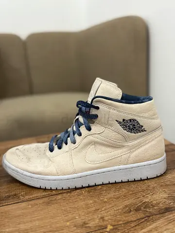 Pre-owned Nike Air Jordan 1 Mid White/Navy Sneakers, Size 9 USA