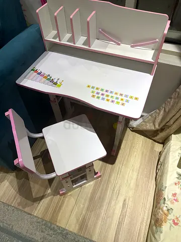 Kids adjustable study desk and chair set - pink/white