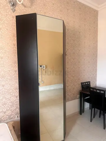 Single door wardrobe cum kanthoora shelf