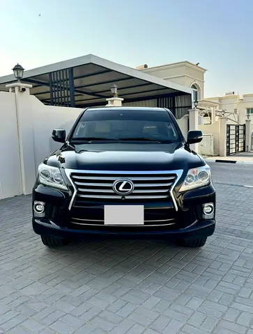 Lexus LX 570 Luxury 2014 GCC Specs - Pristine Condition