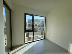 Ready to move | Good Size | Best Price — 3