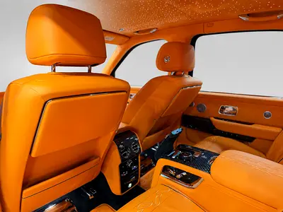 2023 ROLLS-ROYCE CULLINAN — миниатюра 18