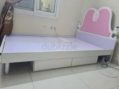 Bed for girls