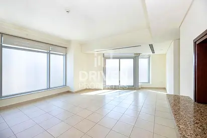 Vacant Apt and Chiller Free | High Floor