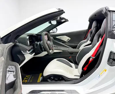 2023 Chevrolet CORVETTE — миниатюра 13