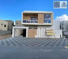 An unmissable opportunity to own a distinctive two-story property with a rooftop terrace, located on