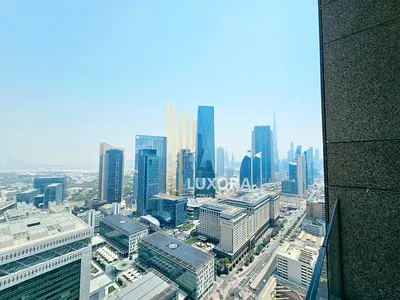 Luxury 1 BR | High Floor | Skyline View