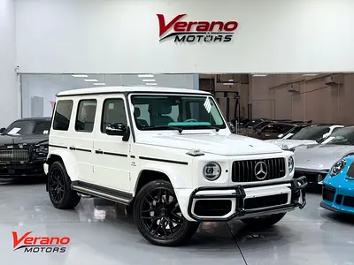 Mercedes-Benz G63 AMG | GCC Specs | Carbon Package | Exclusive Tiffany Interior | Full Options