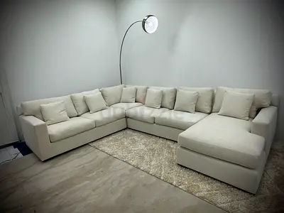 Excellent condition cratebarrel beige color Ushape sofa
