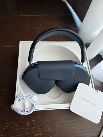 Brand new Airpods Max Usb-c midnight