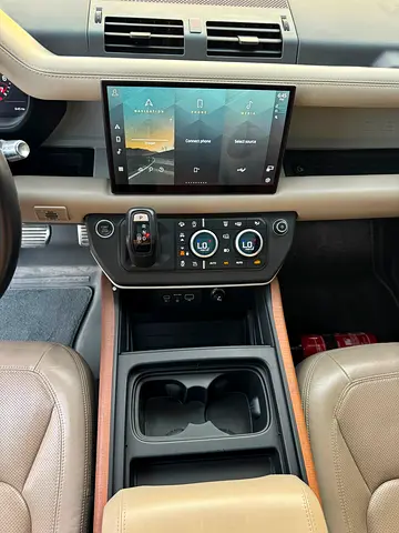 2022 LAND Rover DEFENDER — миниатюра 13