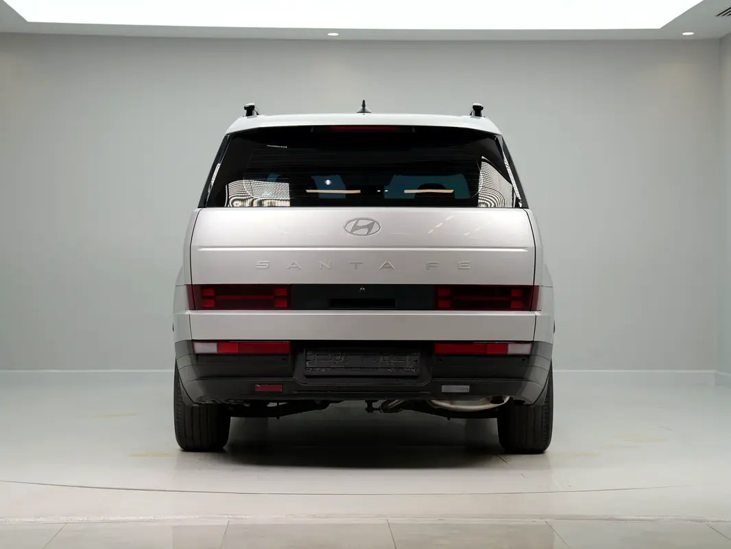 Hyundai Santa Fe 2025