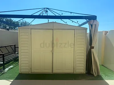 Storage shed  240x242x187.5cm
